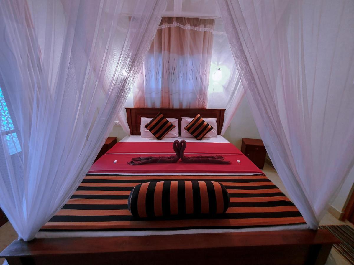 Serene Homestay Ела Екстериор снимка
